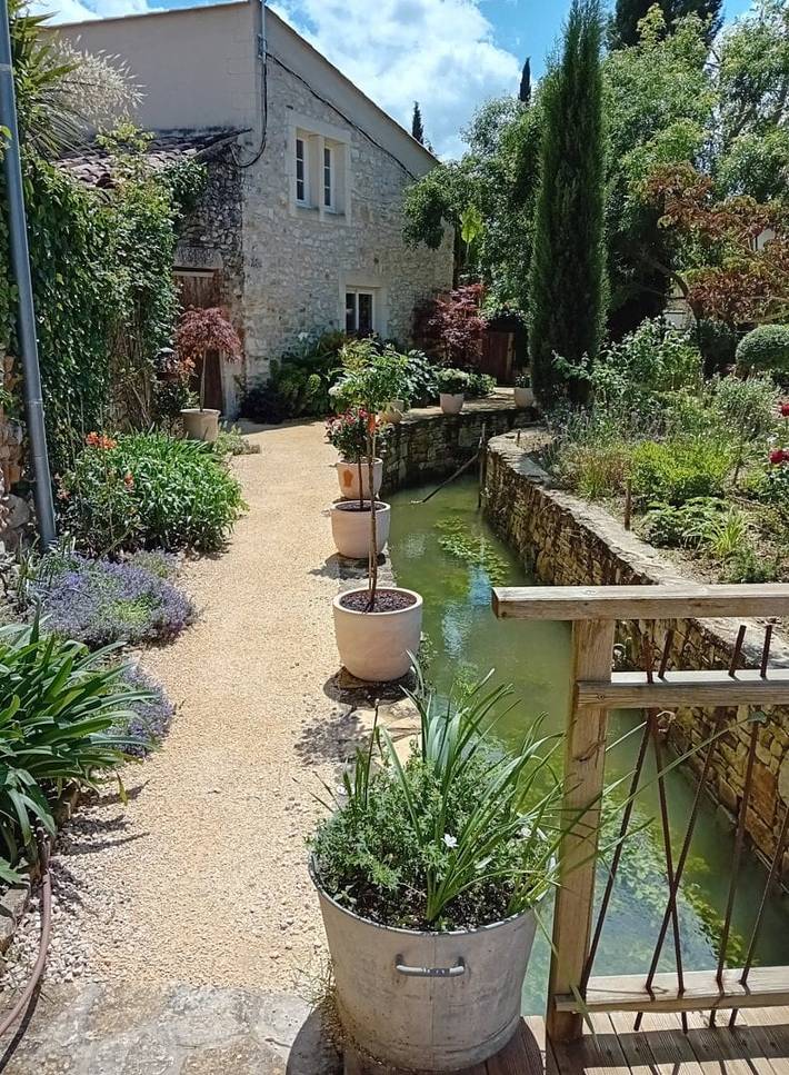 Chambre d’hôte pour 4 personnes, avec piscine et jardin dans le Gard - 3