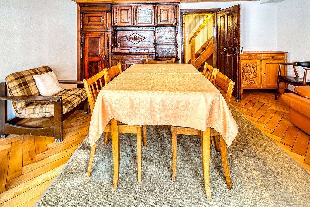 Chalethälfte Gotthard 105a in Andermatt, Skiarena Andermatt-Sedrun