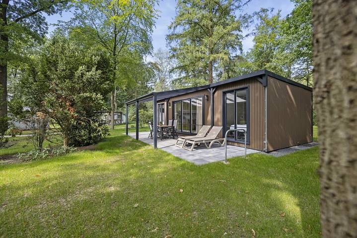 Campingvogn for 4 personer, med Balkong / Terrasse og Terrasse i Nederland