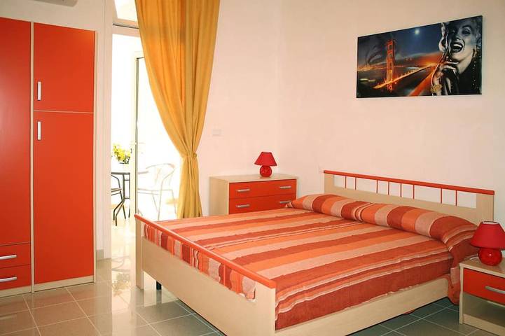 A 80 mt dal mare - Gallipoli - Mancaversa - nuova villa con terrazza vista mare in Taviano, Golfo di Taranto