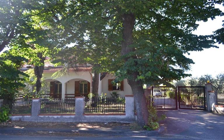 Location de vacances pour 4 personnes, avec vue et jardin, adapté aux familles à Casalbordino - 3