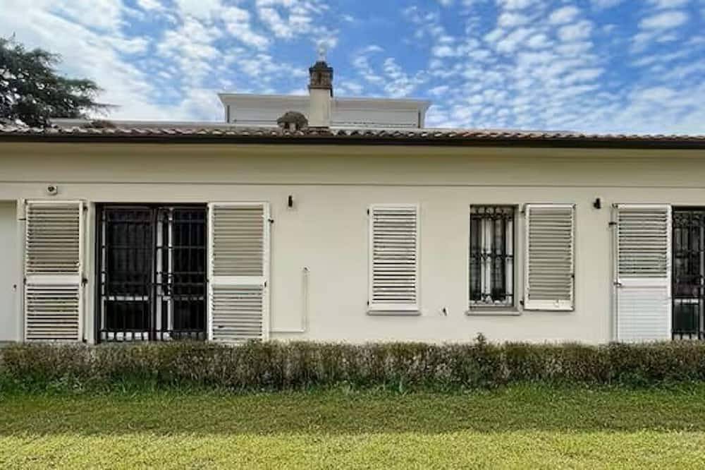 Appartamento intero, Casa a piano terra in Castel Bolognese, Provincia di Ravenna