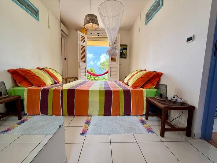 Location de vacances pour 8 personnes, avec piscine ainsi que jardin et vue à Case-Pilote - 2