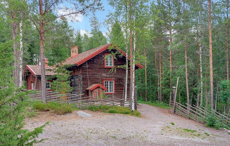 Hus för 6 Personer, med Terass samt Trädgård och Bastu i Borlänge
