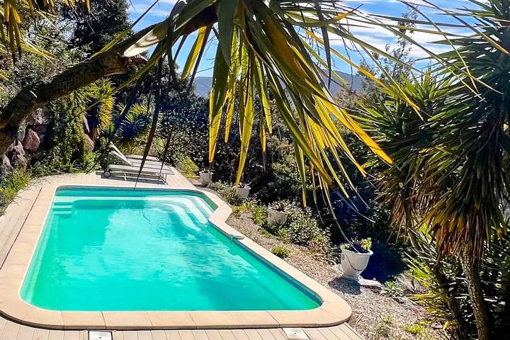 Location de vacances pour 8 personnes, avec piscine et terrasse à Les Adrets-de-l'Estérel - 4