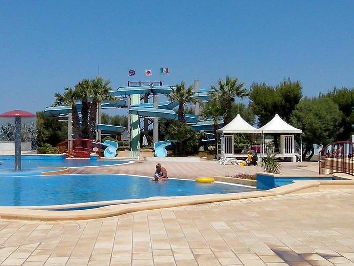 Camping für 4 Personen, mit Terrasse und Kinderpool im Salento