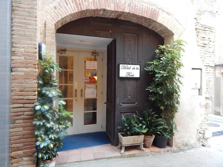 Hôtel pour 2 personnes, avec vue et jardin, animaux acceptés à Peralada - 3