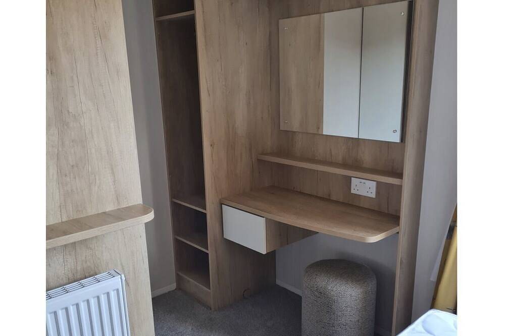 Delux Caravan sleeps 6 on an extremely popular site in Dunbar, Edinburgh and Lothian