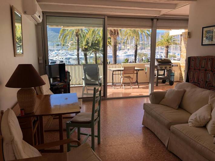 Appart’hôtel pour 2 personnes, avec terrasse et vue