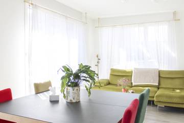 Location De Vacances pour 6 Personnes dans Bagnolet, Seine-Saint-Denis, Photo 1