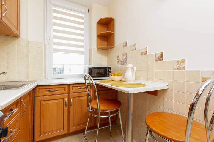 Entire apartment, Spacious Apartment with Balcony | Close to the National Stadium in Warsaw, Masovia