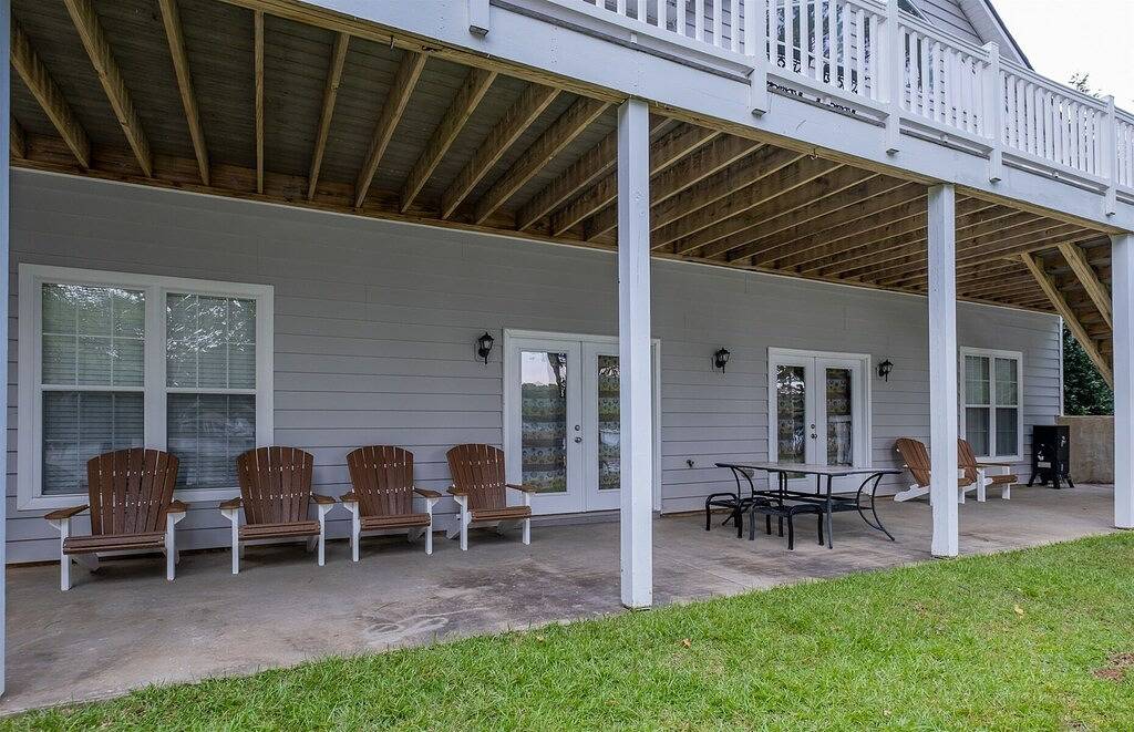 Dock Daze | Luxury Rental | Great Views & Lot | 3-night min in Lake Gaston