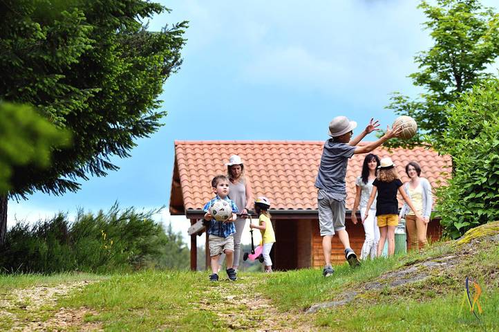 Chalet pour 60 personnes, avec vue sur le lac et terrasse - 1