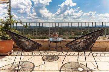 Gîte pour 4 personnes, avec jardin ainsi que balcon et piscine à Vézénobres