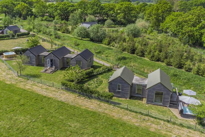 Holiday rental for 6 people, with garden and hot tub as well as terrace in Biddenden