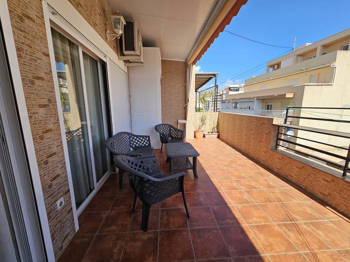 Ferielejlighed for 5 personer, med terrasse i Benidorm
