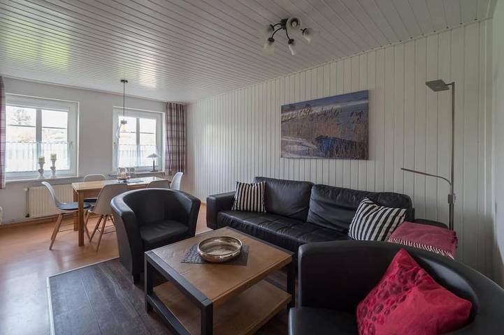 Ferienhaus für 10 Personen, mit Garten, mit Haustier in Bisdorf