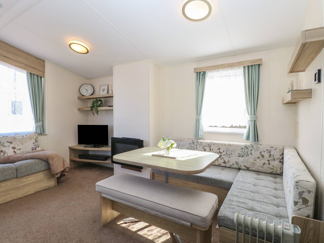 31B Foxburrow Hang in Fritton and Saint Olaves, Great Yarmouth