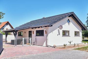 Ferienhaus für 8 Personen, mit Garten in Fuhlendorf