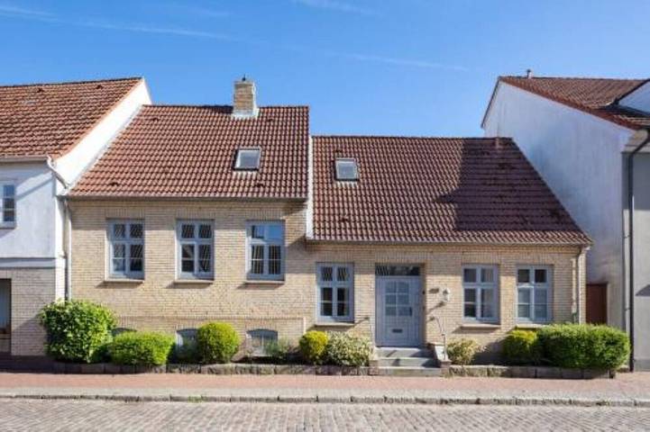 Villa für 8 Personen, mit Sauna und Balkon sowie Garten in Schleswig-Holstein