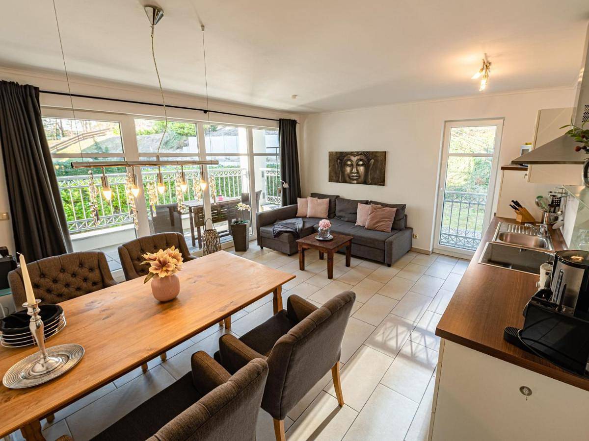 Dünenresidenz Königin Augusta - Wohnung 04 mit Balkon in Ostseebad Binz, Binz