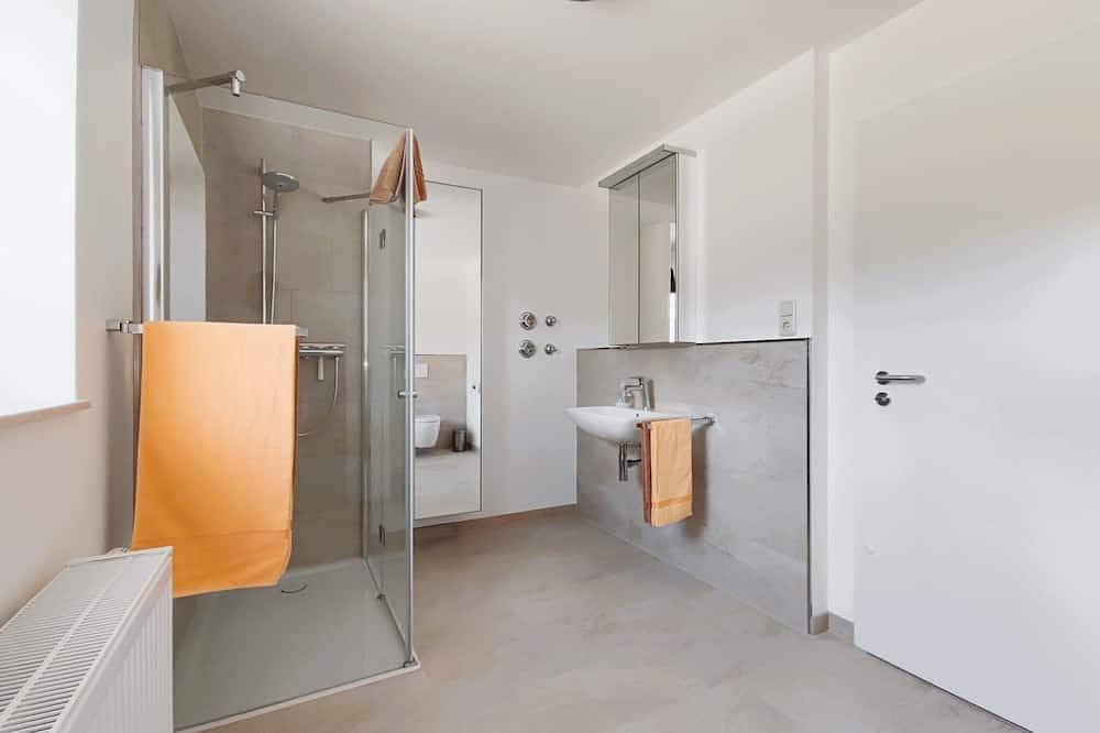 Appartement entier, Appartement moderne Maxima 2 pour 2 personnes avec balcon in Bad Arolsen, Waldecker Land