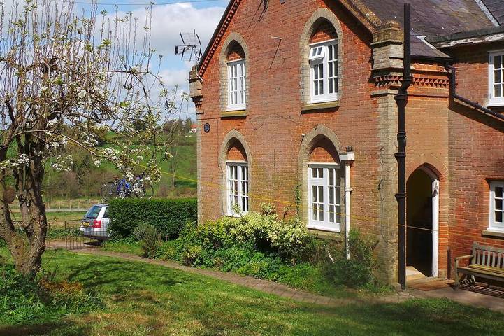 Glamping for 4 people, with garden in Suffolk