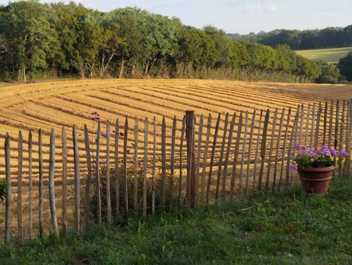 Location de vacances pour 6 personnes, avec vue et jardin, adapté aux familles à Notre-Dame-de-Sanilhac - 2