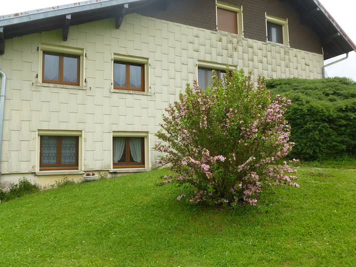 Gîte pour 3 personnes, avec jardin dans le Jura - 2