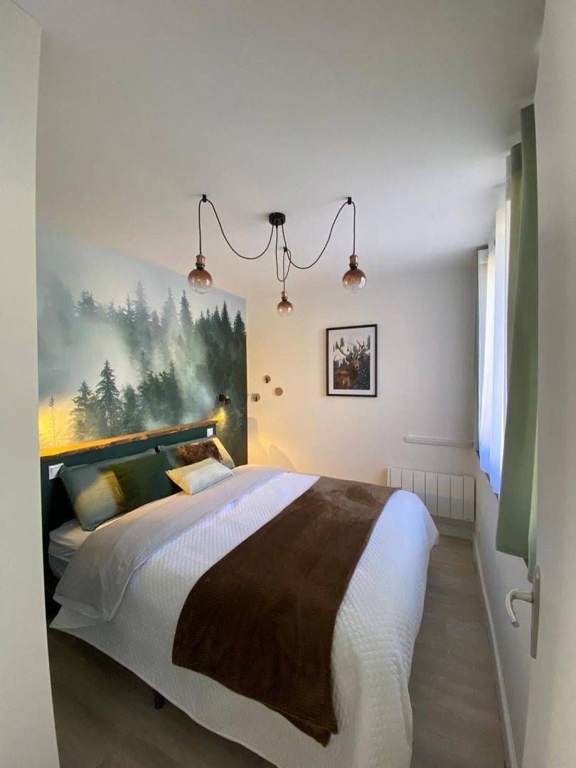 Appartement entier, Grand appartement pour 8 personnes, 300 m du télécabine in Ax-les-Thermes, Pyrénées