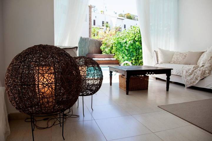 Chalet para 10 personas, con piscina además de jardín y jacuzzi, Familias con niños en Provincia de Barcelona - 4