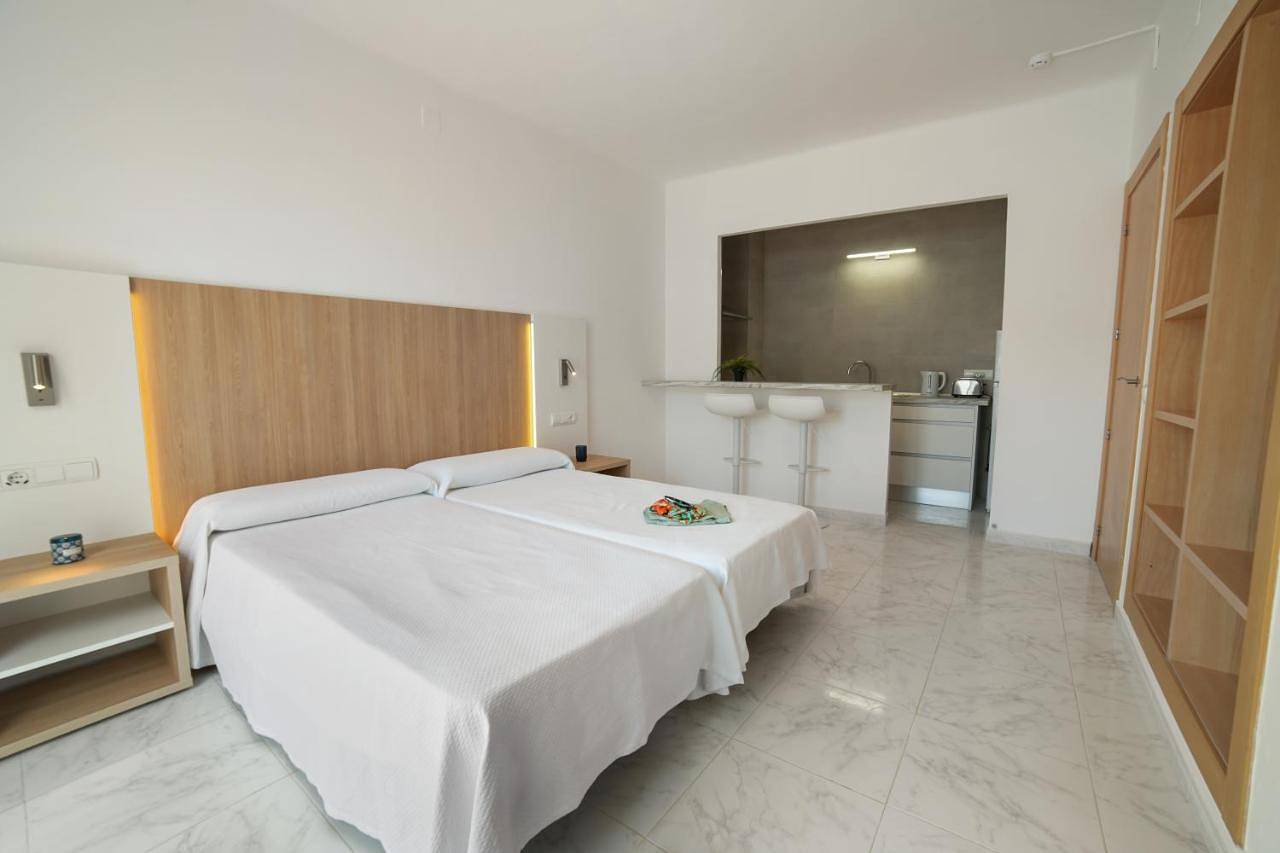 Apartamentos Playa Sol in Es Canar, Santa Eulària des Riu