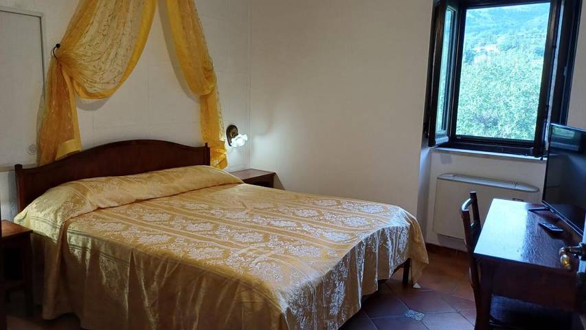 Location de vacances pour 2 personnes, avec vue et jardin à Polizzi Generosa - 3