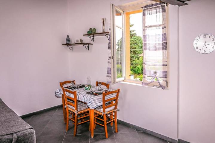 Gîte pour 4 personnes, avec jardin et balcon, animaux acceptés dans Angera - 4