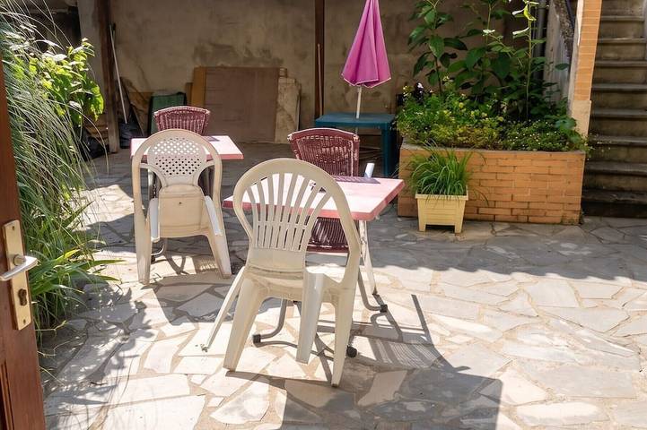 Appartement entier, Homerez - Studio à Néris-les-Bains in Néris-les-Bains, Région de Montluçon