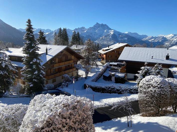 Gîte pour 4 personnes, avec vue et balcon dans Chesières