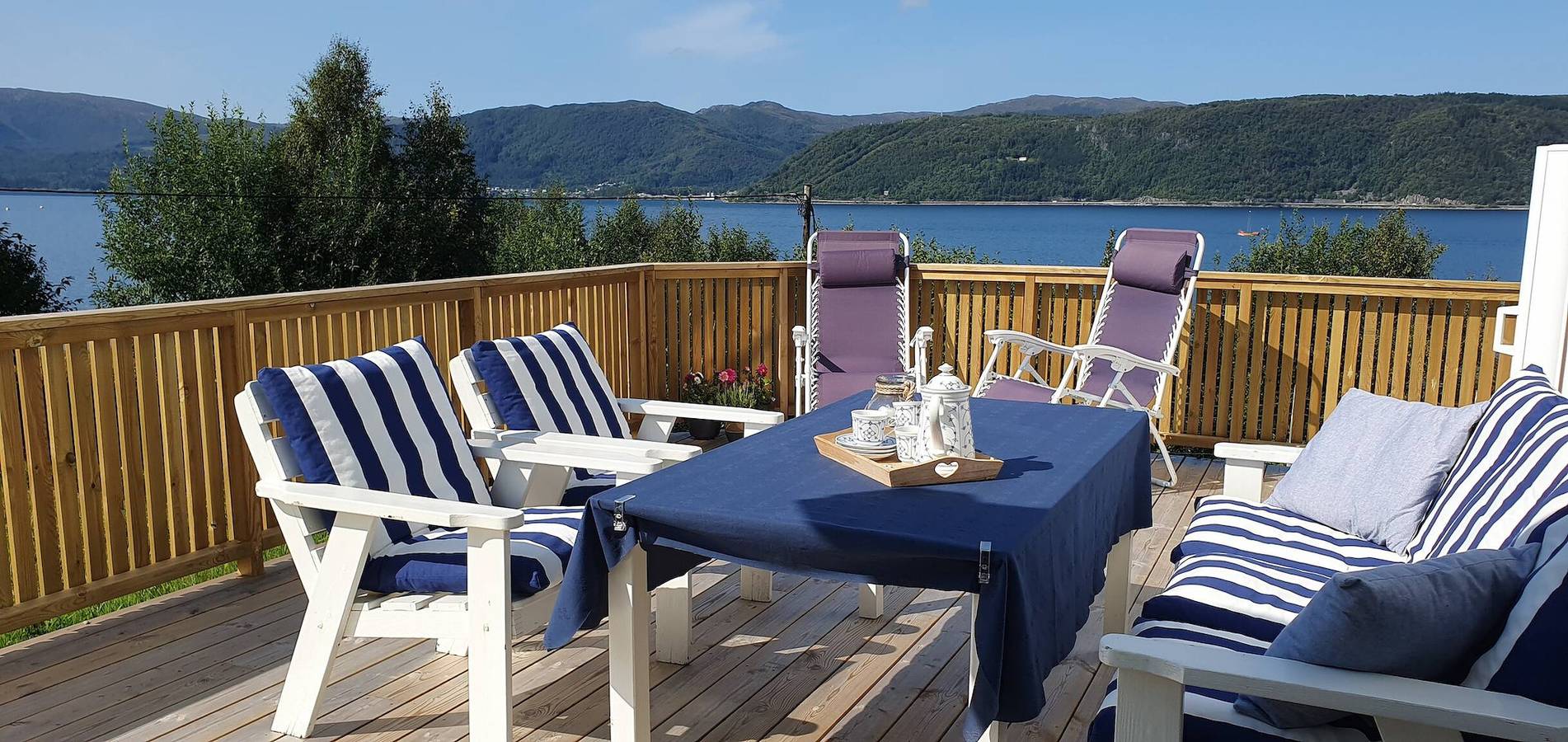 Ruhiges Ferienhaus mit Fjordblick in Davik, Nordfjord in Bremanger