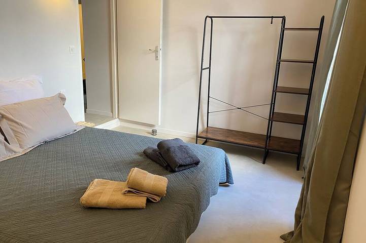 Gîte pour 6 personnes, avec jardin à Ribaute-les-Tavernes - 2