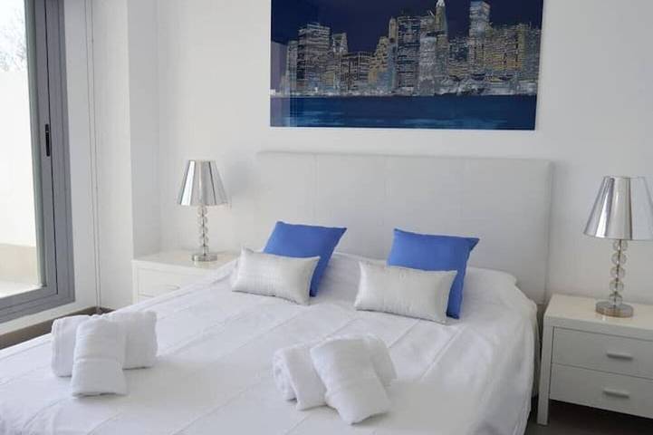 Ganze Wohnung, Stilvolle 4-Zimmer-Wohnung (Max. 6 Personen) Mit Pool In Der Nähe Von Cabopino, Marbella in Marbella, Costa del Sol