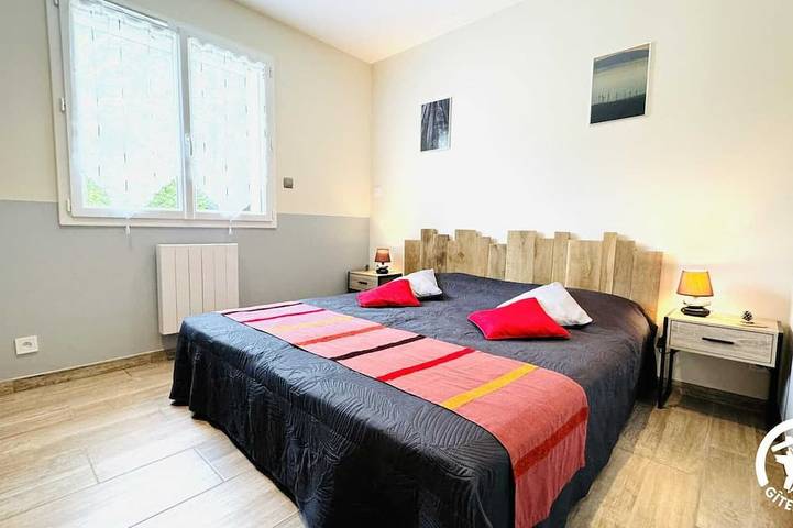 Location de vacances pour 4 personnes, avec jardin à Les Martys - 3