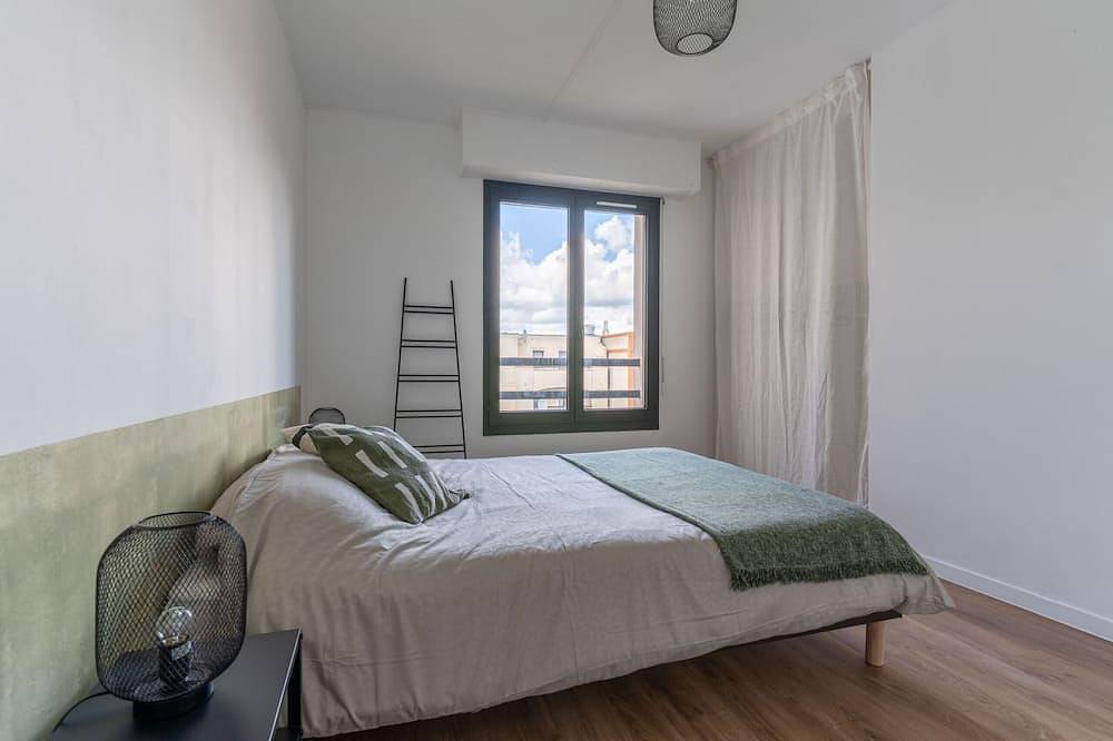 Apartamento entero, ★ Designer apartment ★ Balcony ★ Private parking in Cergy, Valle del Oise