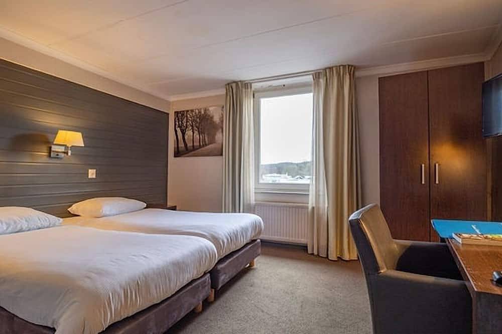 Stay Close to Nature in Relaxing Room Near Gemeentegrot Valkenburg in Valkenburg, Limburg (Niederlande)