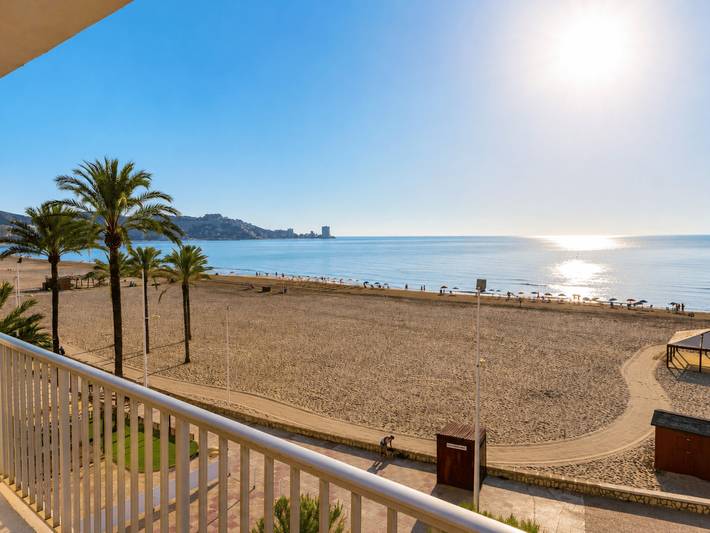 Apartamento entero, Apartamento de vacaciones para 8 personas con vistas al mar in Platja de Sant Antoni (Cullera), Cullera