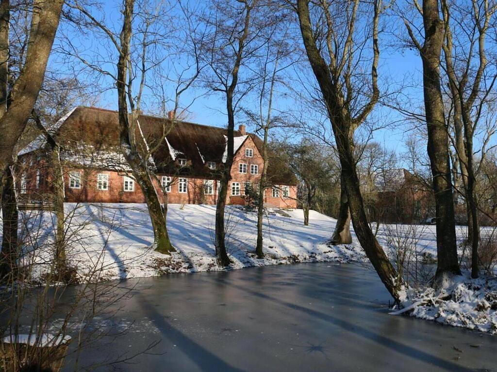 Nordseeloft Comfortable holiday residence in Tetenbüll, Eiderstedt