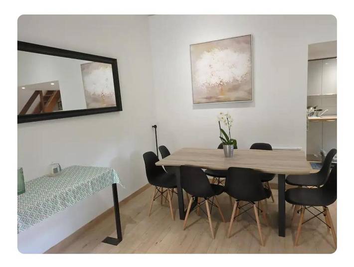 Location de vacances pour 9 personnes, avec piscine et jardin ainsi que vue et terrasse à Castanet-Tolosan - 3