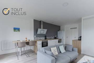 Gîte pour 4 personnes, avec terrasse dans Plage de Tréompan