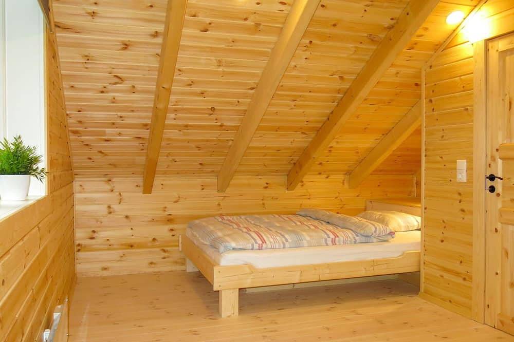 Schönes alleinstehendes Ferienhaus für 6 Personen mit  W-Lan, Klimaanlage, Tv und Terrasse in Großenkneten, Naturpark Wildeshauser Geest