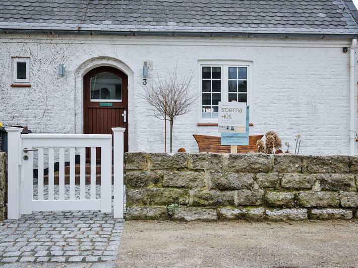 Stjerna Hüs - Ferienhaus für 6 Personen und Hund in hafennaher Lage von Hörnum mit Garten. in Hörnum, Sylt