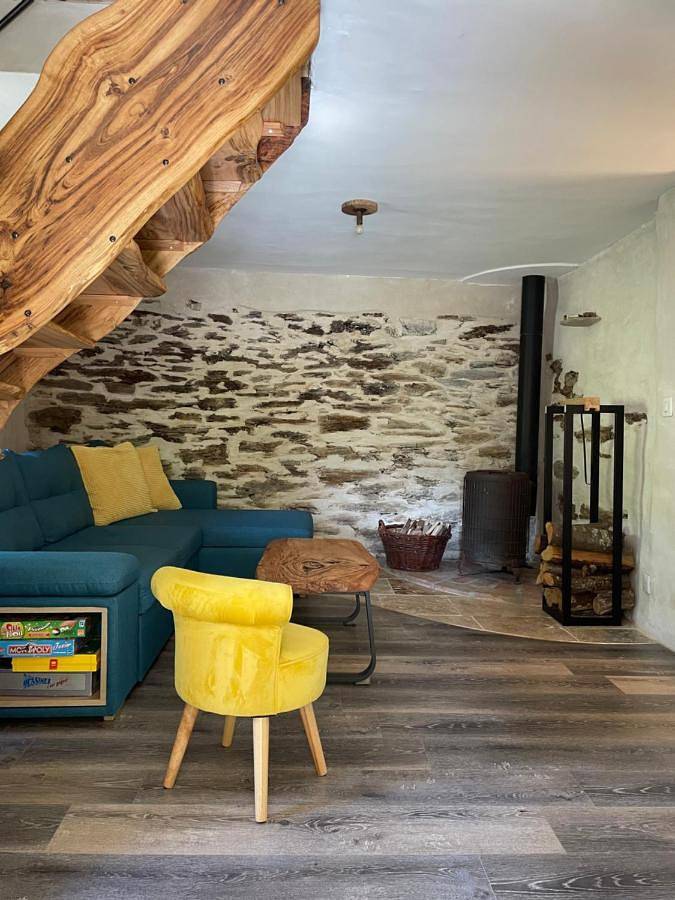 Location de vacances pour 6 personnes, avec vue et jardin, animaux acceptés à Le Collet-de-Dèze - 4