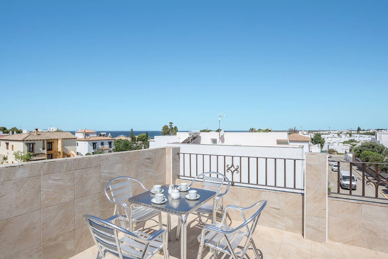 Ganze Wohnung, Ferienwohnung "Juan 2" in der Nähe dem Strand mit Meerblick, Klimaanlage & Terrasse in Conil de la Frontera, Costa de la Luz
